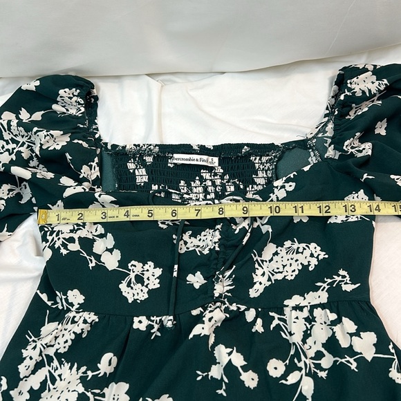 Abercrombie & Fitch Long Sleeve Cinched Front Puff Sleeve Blouse Size Small - Picture 8 of 9